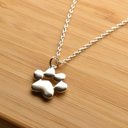 Close Up Paw Print Necklace Silver 